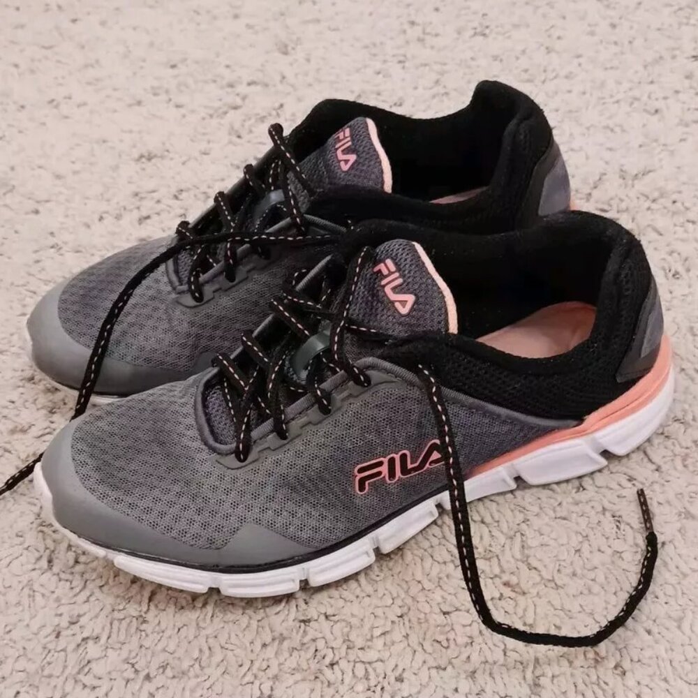 FILA Coolmax Memory Foam Gray Women's Sneakers (US 8.5)